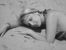 le sable , le soleil , le calme .....